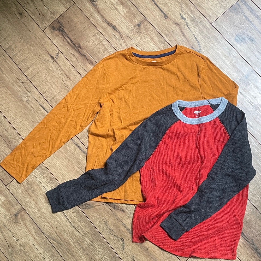 Old Navy Kids Long Sleeve Shirts in Orange and Red size medium 8